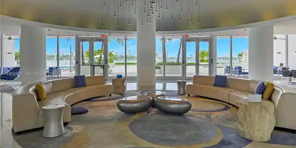 1000 West Ave