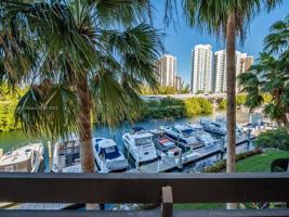 3500 Mystic Pointe Dr Unit 404