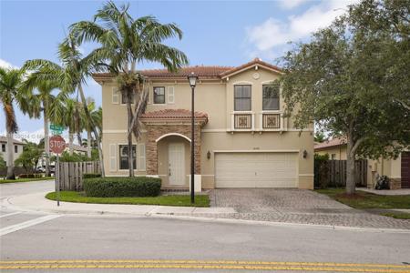 10395 SW 225th Ter