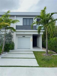 609 NE 8th Ave Unit B
