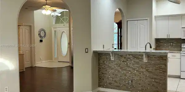 Image 4: Granite Countertops, Snack area