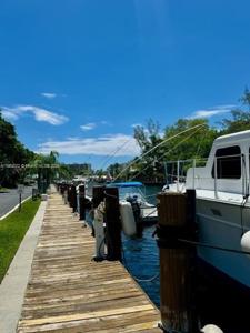 6471 Bay Club Dr
