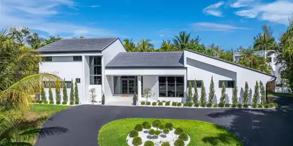 5942 SW 135th Ter