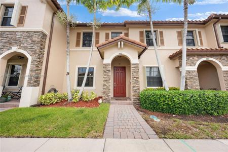 448 SE 32nd Ave