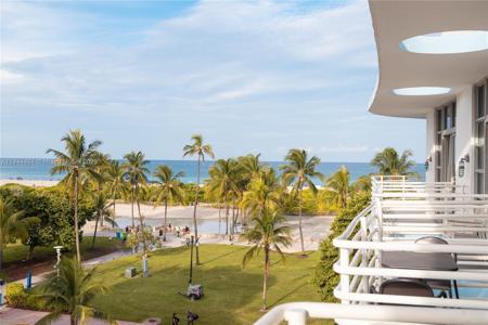 1052 Ocean Dr
