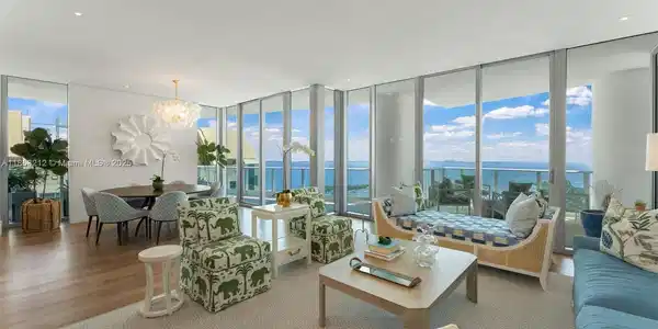 2627 S Bayshore Dr
