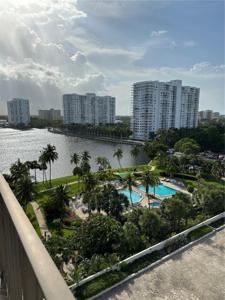18151 NE 31st Ct Unit 1004