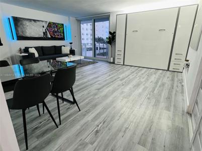 345 Ocean Dr