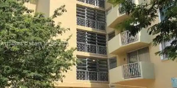 1990 Marseille Dr Unit 402
