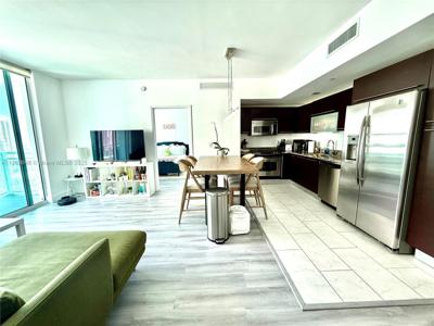 950 Brickell Bay Dr