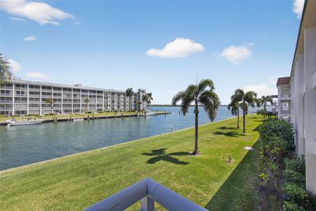 111 Shore Ct