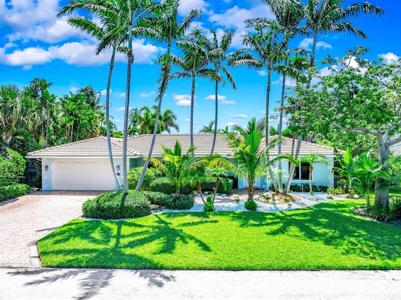 4010 NE 25th