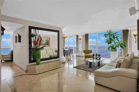 4779 Collins Ave