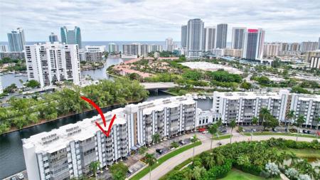 300 Diplomat Pkwy