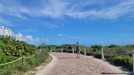 335 Ocean Dr