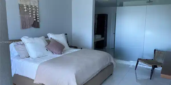 2020 N Bayshore Dr Unit 1203