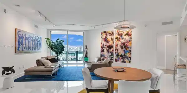 17301 Biscayne Blvd