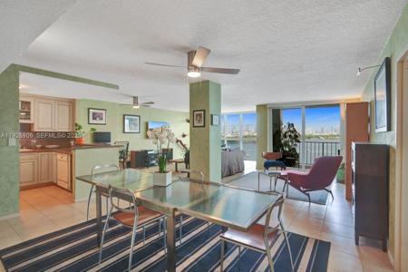1228 West Ave
