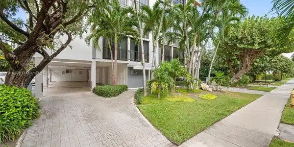 155 Sunrise Dr