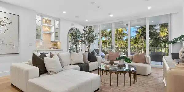 100 Royal Palm