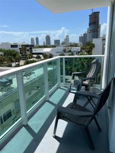 1035 West Ave