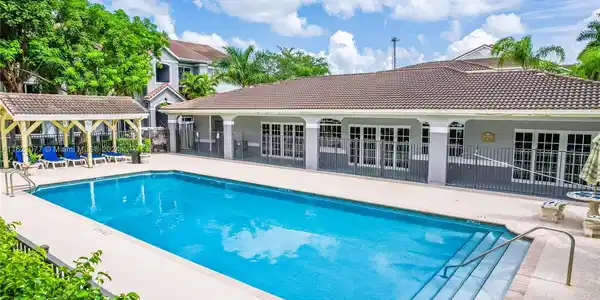 15440 SW 284th St