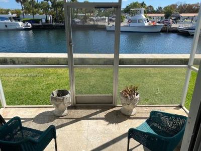 13105 Ixora Ct