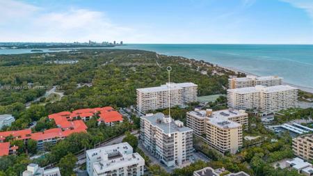 150 Ocean Lane Dr