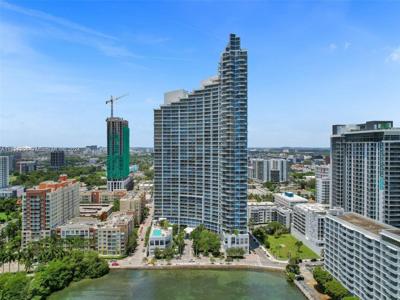 2020 N Bayshore Dr