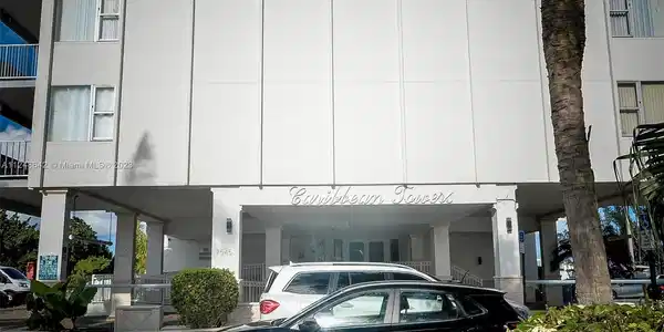 7545 E Treasure Dr Unit 8B