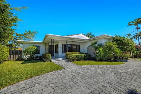 9175 Bay Dr