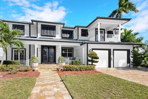 724 SE 17th Ter