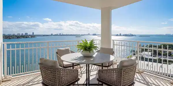 4000 Towerside Ter