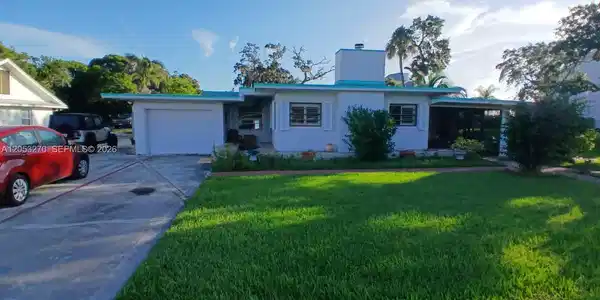 106 Yacht View Ln