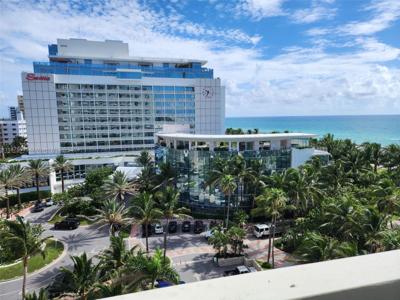2899 E Collins Ave