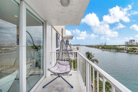 9721 E Bay Harbor Dr