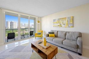 19370 Collins Ave Unit 822