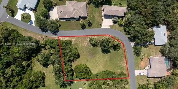 4546 S SAWGRASS CIR S