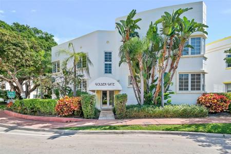 2395 Lake Pancoast Dr