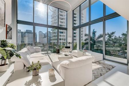 6000 Collins Ave