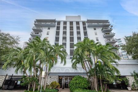 899 West Ave