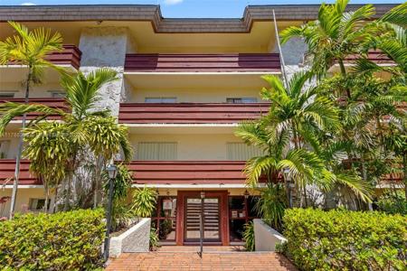 1205 Mariposa Ave