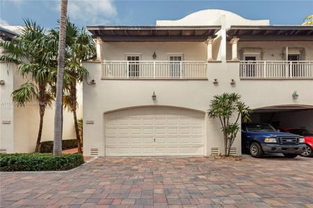 1415 Sunset Harbour Dr