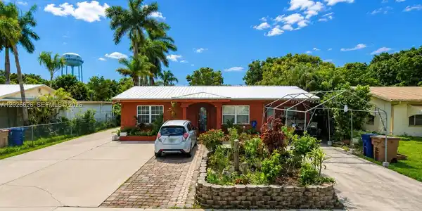 422 Ballair RD