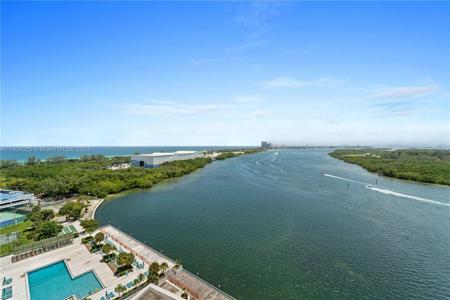 500 Bayview Dr