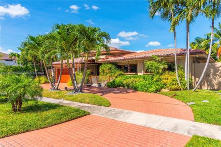 2341 Bayview Ln