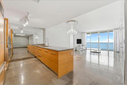 465 Brickell Ave