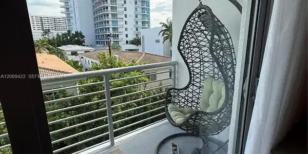 Image 2: Balcony