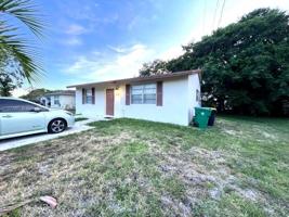 229 NW 7th Ave