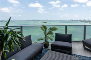 488 NE 18 street Unit 2112